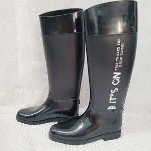 "IT'S ON" Rain Boots Tall Glossy Women's Sz US 7 EU37 Brand New